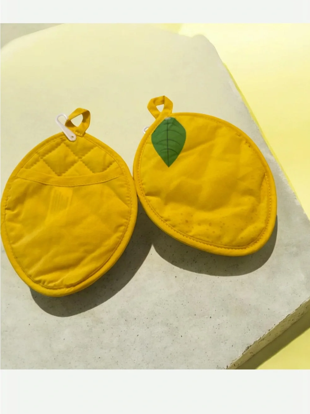 Yellow Lemon-Shaped pot holders